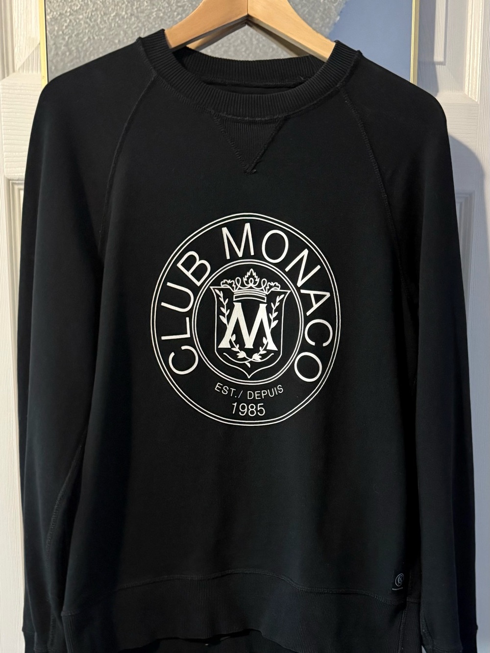 Club Monaco Heritage Black with white 1985 Crest Sweatshirt, SZ Small - Picture 2 of 9